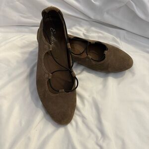 Earthies Essen Elastic Lace Flats in Slate Suede
